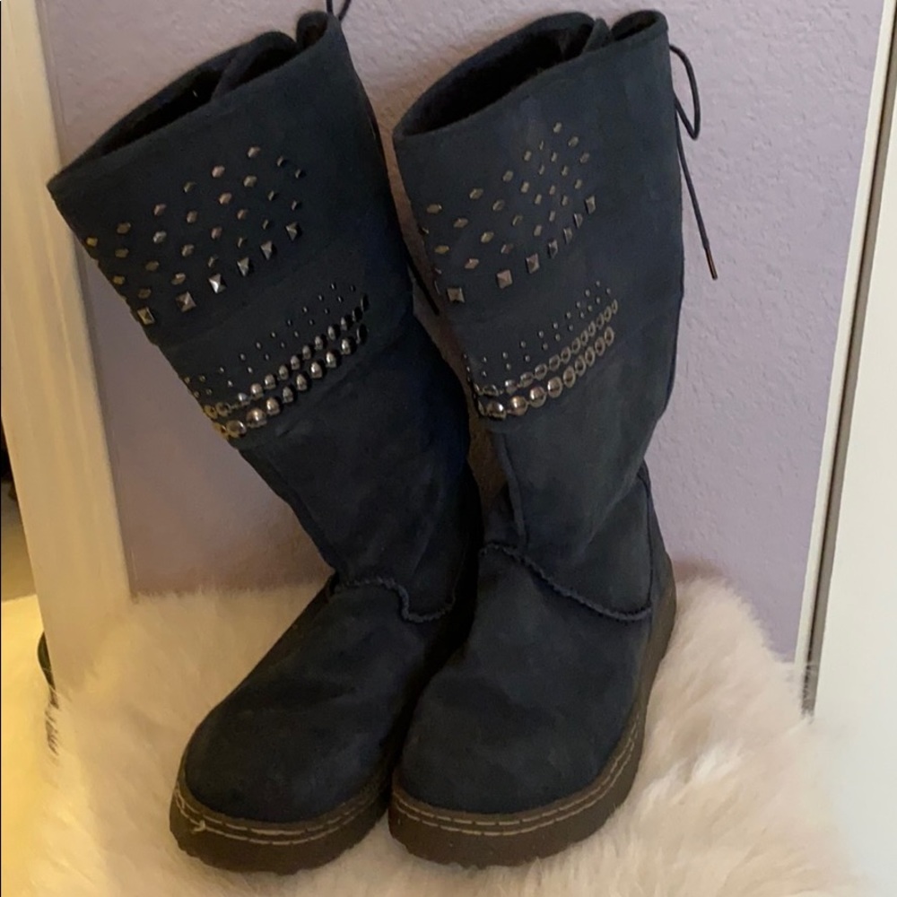 BearPaw Boots